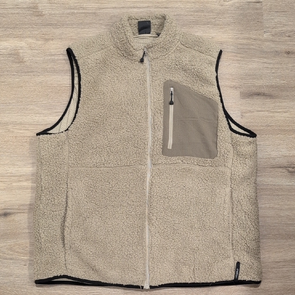 Motion - Mens fuzzy Vest